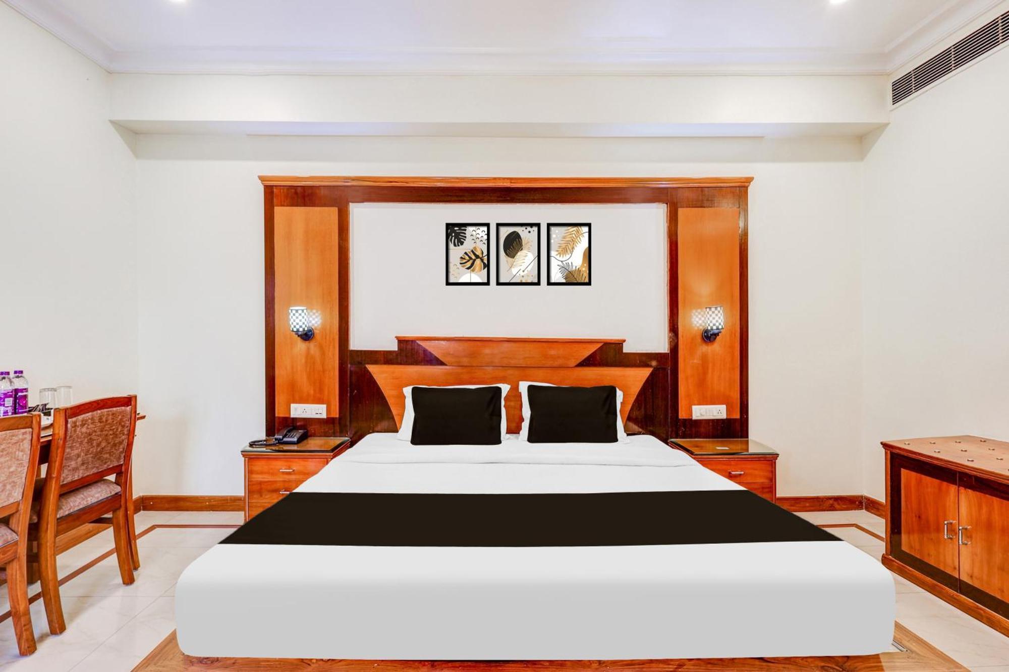 Townhouse Oak Vibe Vacation Hotels Visakhapatnam Exterior foto